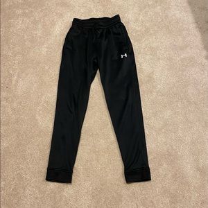 Black under armour pants